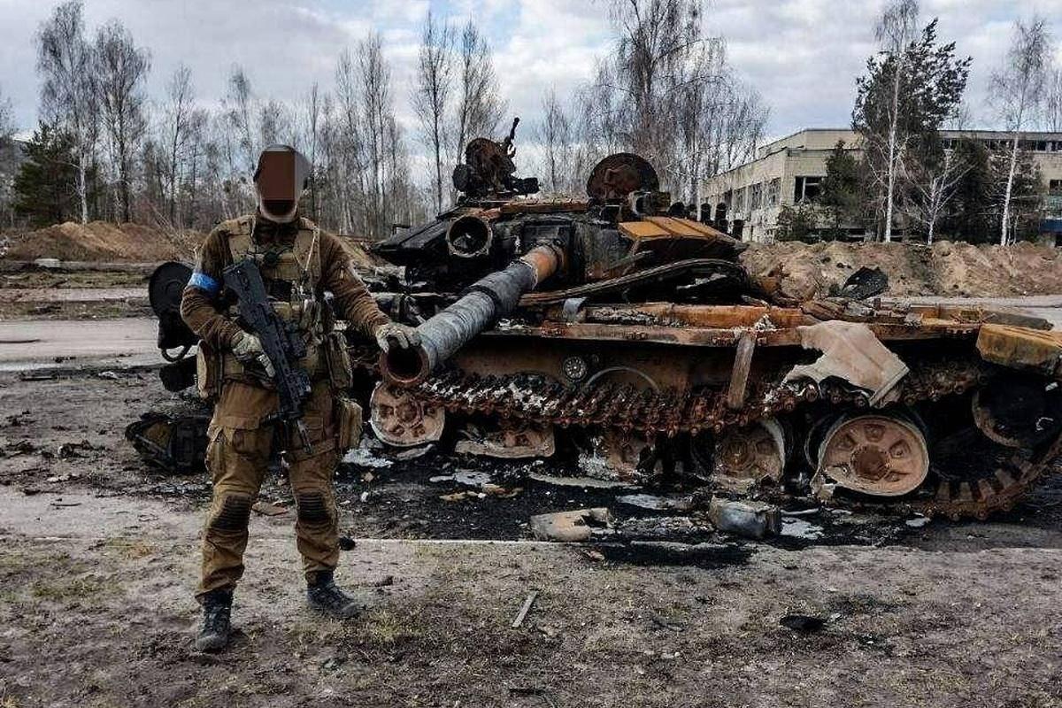 Десятки одиниць бронетехніки росіян залишилися на полі бою / фото facebook.com/usofcom Десятки одиниць бронетехніки росіян залишилися на полі бою / фото facebook.com/usofcom