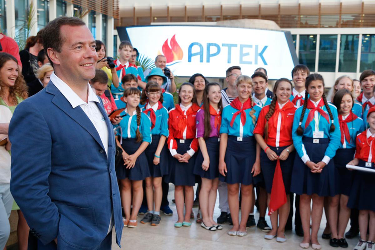 "Артек" больше не является просто лагерем для детского отдыха / фото wikimedia.org "Артек" больше не является просто лагерем для детского отдыха / фото wikimedia.org