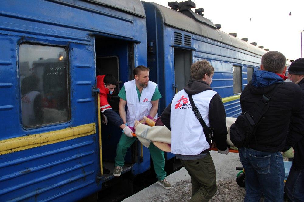 Робота в рамках проєкту – це неоціненний та надзвичайно цікавий досвід, зазначив медбрат Андрій Смага / фото надане прес-службою організації "Лікарі без кордонів"