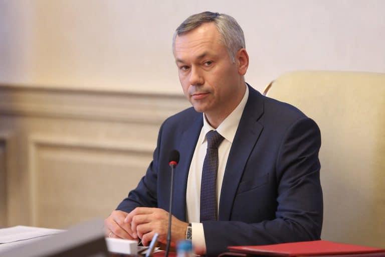 Травников решил привлечь дополнительные деньги для проведения захватнической войны / фото newsib.net Травников решил привлечь дополнительные деньги для проведения захватнической войны / фото newsib.net