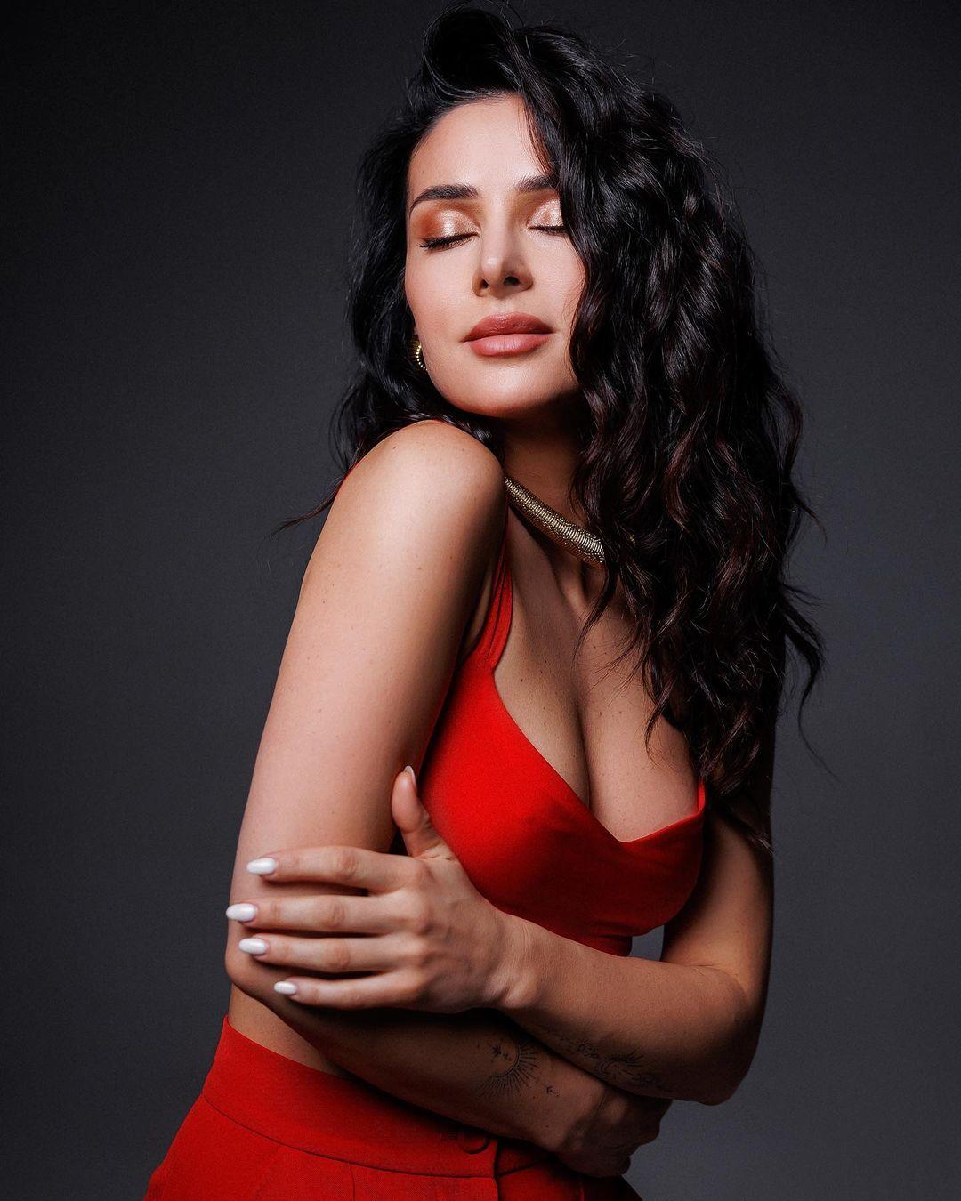 Певица поразила своей красотой / instagram.com/zlata.ognevich Певица поразила своей красотой / instagram.com/zlata.ognevich