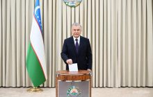 В Узбекистані на референдумі "обнулили" президентські строки чинного глави держави