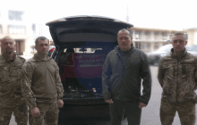 "Українська команда" передала 204-му батальйону ТрО бойові дрони з вибуховими посланнями ворогам: "Кремль, спиш?"