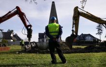 У Польщі демонтували пам’ятник, який був присвячений Червоній армії (фото)