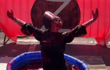 В Чехии "поздравили" РФ с 9 мая "кровавым" перформансом (видео)