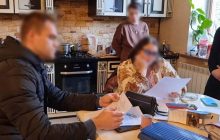 Статус на выбор: в Одессе адвокат с приятельницей "отмазали" от армии 14 мужчин (фото)