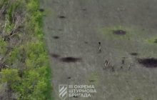 Россия отступила с некоторых участков под Бахмутом до двух километров - Сырский