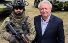 Главе Rheinmetall из-за помощи Украине подожгли дачу в Германии