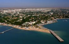 У Криму дружині окупанта "закрили" рот в одному з кафе через гімн Росії (відео)