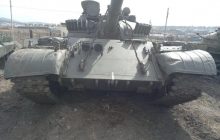 "Випущено менше десятка": експерт показав унікальний танк окупантів (фото)