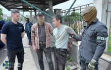 У Чернівцях затримали зрадника, який збирав для Росії розвіддані (фото, відео)