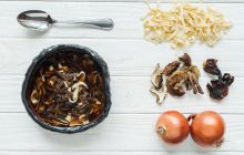 Самый вкусный суп с сушеными грибами: справится даже новичок