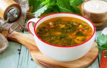 Вкуснейший суп из крапивы: пожалеете, что раньше не готовили