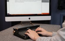 Гаджет дня: незвичайна клавіатура для ПК і смартфонів у вигляді друкарської машинки (фото)