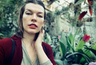 Міла Йовович кардинально змінила імідж: Під рукою була машинка для стрижки (фото)