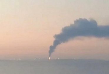 Хлопки на НПЗ оккупантов усложняют им логистику - британская разведка