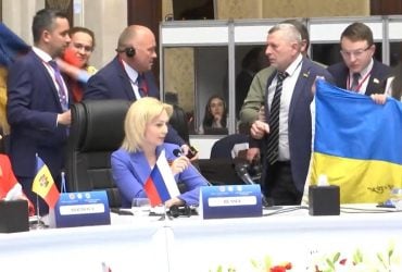 Українці і росіяни побилися на парламентському саміті в Туреччині (відео)