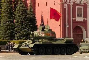 Танки 50-х і всього 45 хвилин: розкрито ганебні подробиці, як пройшов парад у Москві