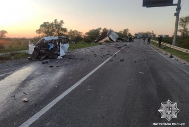 На трасі Київ – Чоп перекривають рух через смертельну ДТП (фото)