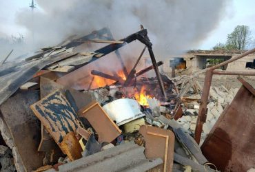 Росіяни вночі вдарили по Херсонщині авіабомбами: в ОВА показали наслідки (фото)