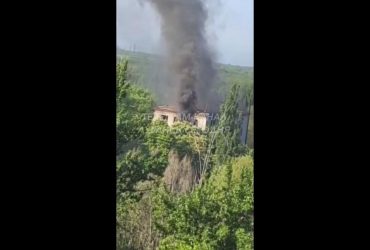 У Луганську вранці прилетіло по казармі окупантів (відео)
