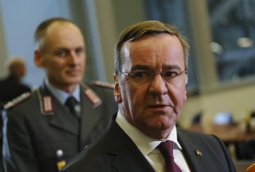Германия готовит свою армию к войне с Россией, — Politico