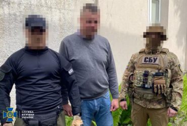 У Києві затримали тіктокера, який влаштовував провокації у Києво-Печерській лаврі (фото)