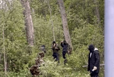 У Польщі заявили, що нелегали з боку Білорусі все частіше нападають на прикордонників (фото)