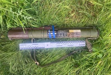 На Одещині копи приїхали на сімейну сварку, а знайшли гранатомет, порох і наркотики