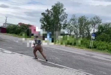 Російські пропагандисти спіймали бавовну від своїх же військ під час зйомок (відео)
