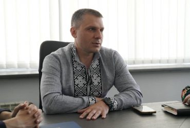 СМИ: Укрзализныця закупает запчасти по завышенным ценам у жены главы БЭБ