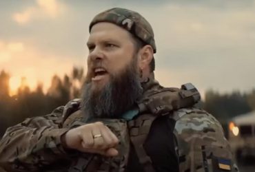 Стала відома історія потужного відео Залужного з молитвою за Україну