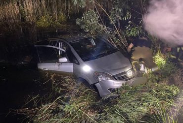 У річці на Київщині знайшли авто: у ньому були загиблий чоловік і пес (фото, відео)