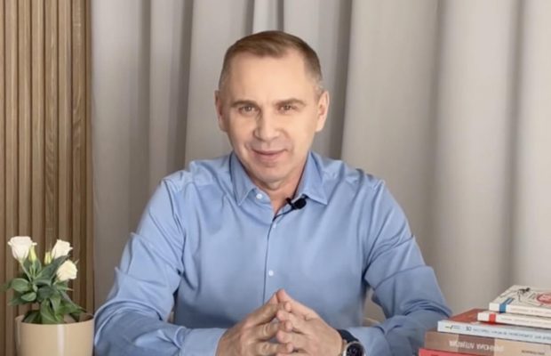 Найвідоміший вчитель країни розповів про влучні українські фразеологізми (відео)