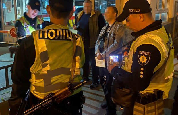 Дружина Павліка заявила, що поліція не забирала у музиканта перепустку: "Не уповноважені"