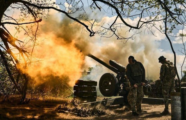Астролог назвала найважчий місяць для України