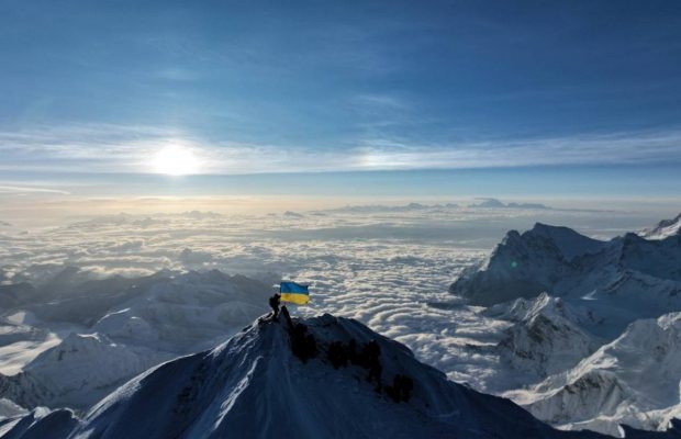 Українка вперше піднялася на Еверест двічі й поділилася враженнями (фото)