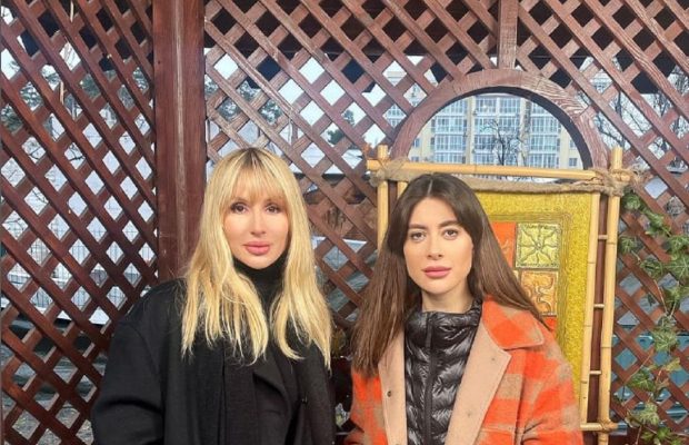 "Є червоні лінії": блогерку Раміну "бомбануло" через пародію на її інтерв'ю з Лободою