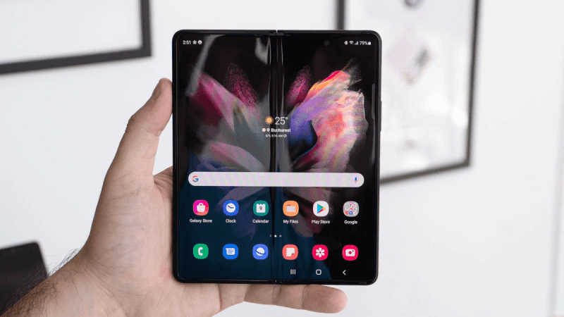 Пользователи теряют интерес к складным смартфонам / фото Samsung Пользователи теряют интерес к складным смартфонам / фото Samsung