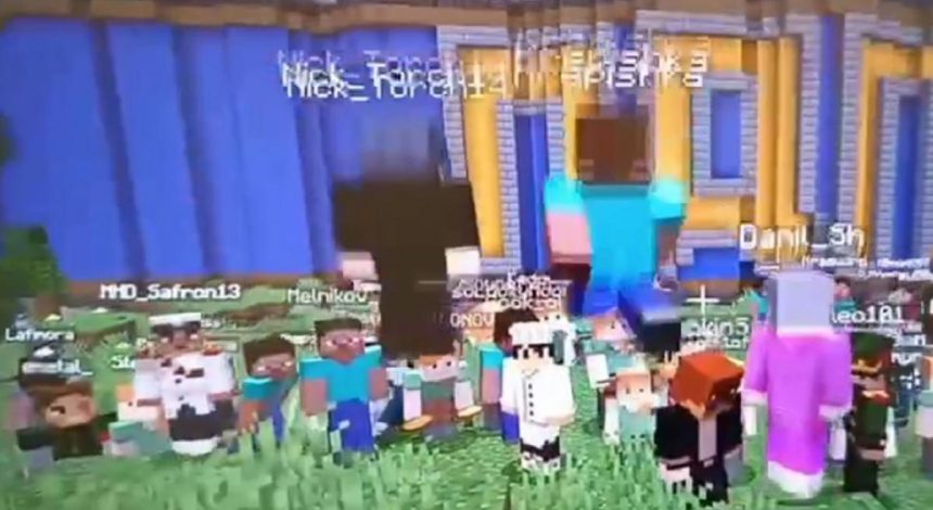 Мертвый Жириновский собрал аншлаг ботов в Minecraft: сервер этого не пережил (видео)