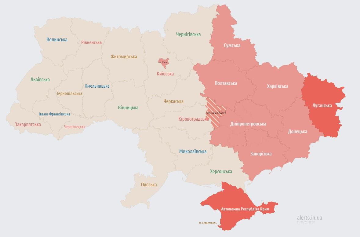 Россияне атаковали Киев и область, работала ПВО: погибли дети (фото)