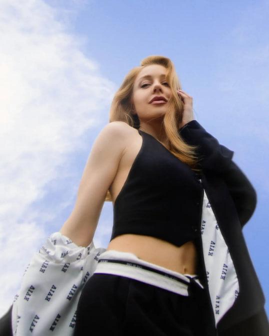 The new image of the singer Tina Karol / screenshot The new image of the singer Tina Karol / screenshot