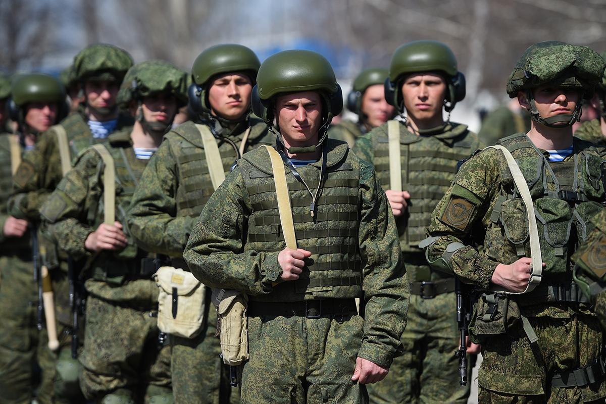 Сколько человек в военной бригаде