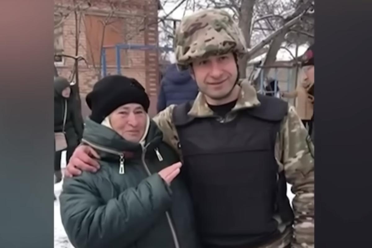 Бабушка из Бахмута стала звездой TikTok / скриншот Бабушка из Бахмута стала звездой TikTok / скриншот