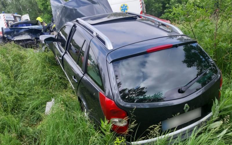 Столкнулись "Subaru" под управлением 40-летнего водителя и "Renault" , под управлением 20-летнего водителя / фото pl.npu.gov.ua Столкнулись "Subaru" под управлением 40-летнего водителя и "Renault" , под управлением 20-летнего водителя / фото pl.npu.gov.ua