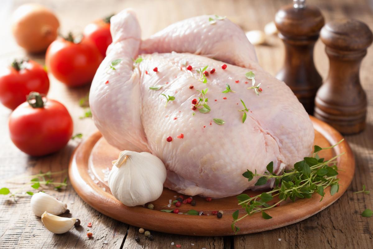 Украинцев предупредили об изменении цен на мясо и яйца: эксперт объяснил, к чему готовиться