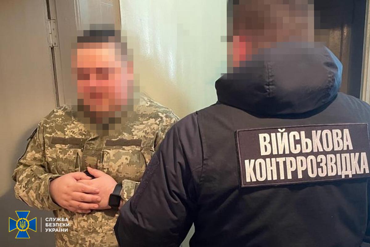 Серед затриманих зрадників - двоє військових / фото ssu.gov.ua Серед затриманих зрадників - двоє військових / фото ssu.gov.ua