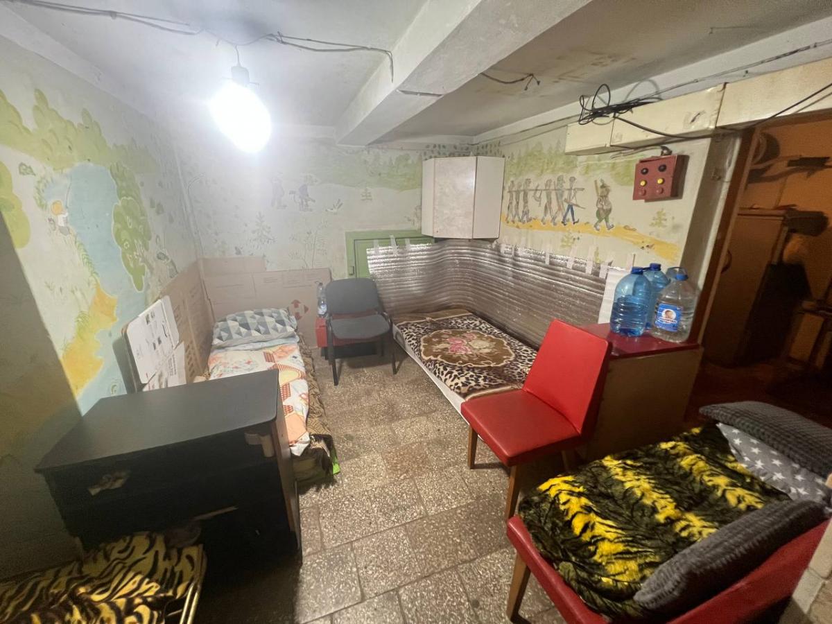 До приемлемого состояния укрытий еще далеко / фото канал Министра стратегической промышленности До приемлемого состояния укрытий еще далеко / фото канал Министра стратегической промышленности