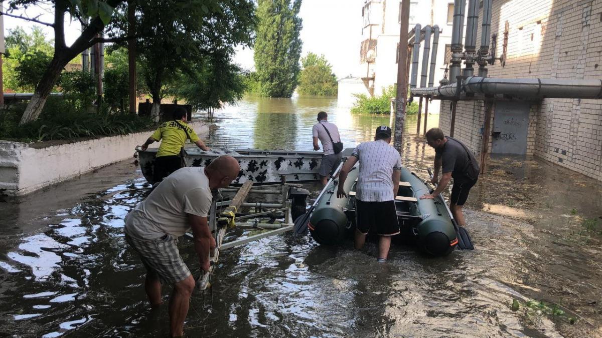 Сьогодні у Херсоні велика проблема з човнами / фото надане Юлією Смирною Сьогодні у Херсоні велика проблема з човнами / фото надане Юлією Смирною