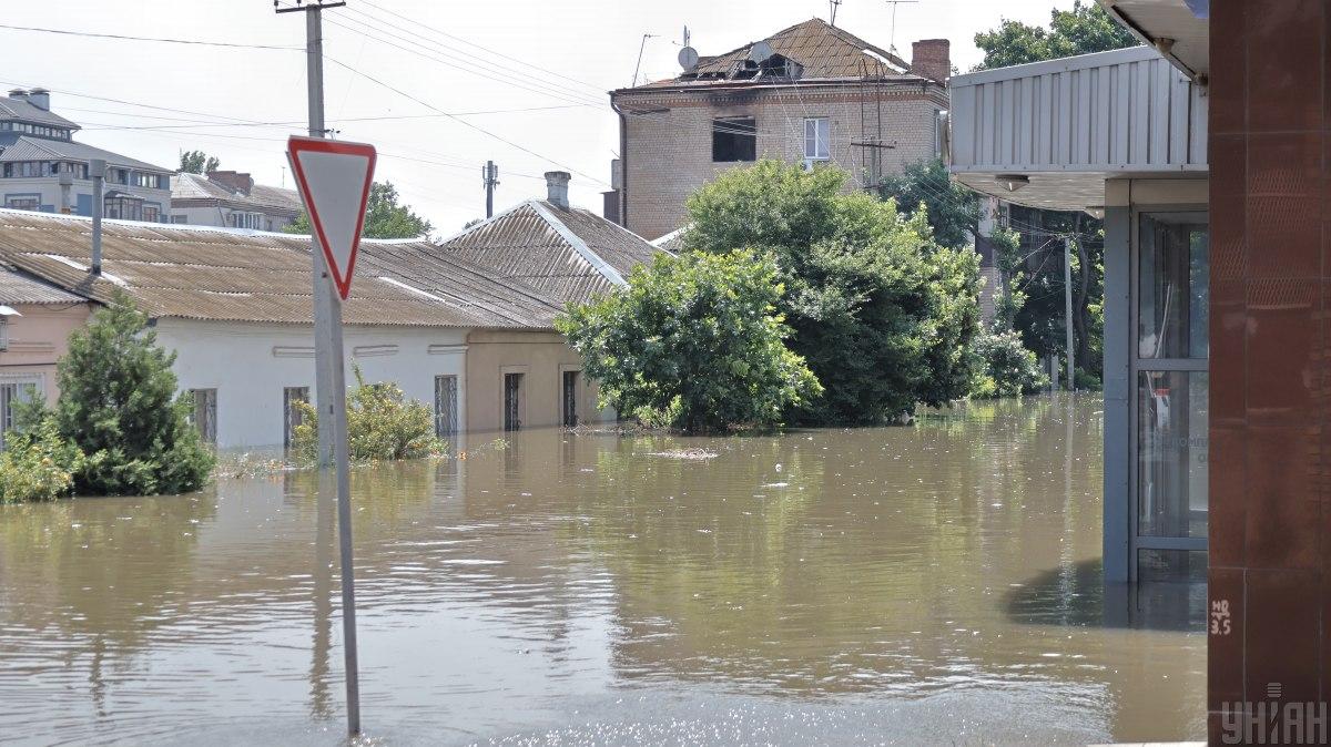 Ситуація в Херсоні після підриву росіянами Каховської ГЕС / фото УНІАН, Дмитро Ключко Ситуація в Херсоні після підриву росіянами Каховської ГЕС / фото УНІАН, Дмитро Ключко